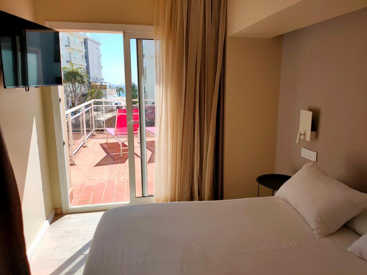 Hotel & Apartaments Thalassa Sport & Spa Росес Екстериор снимка