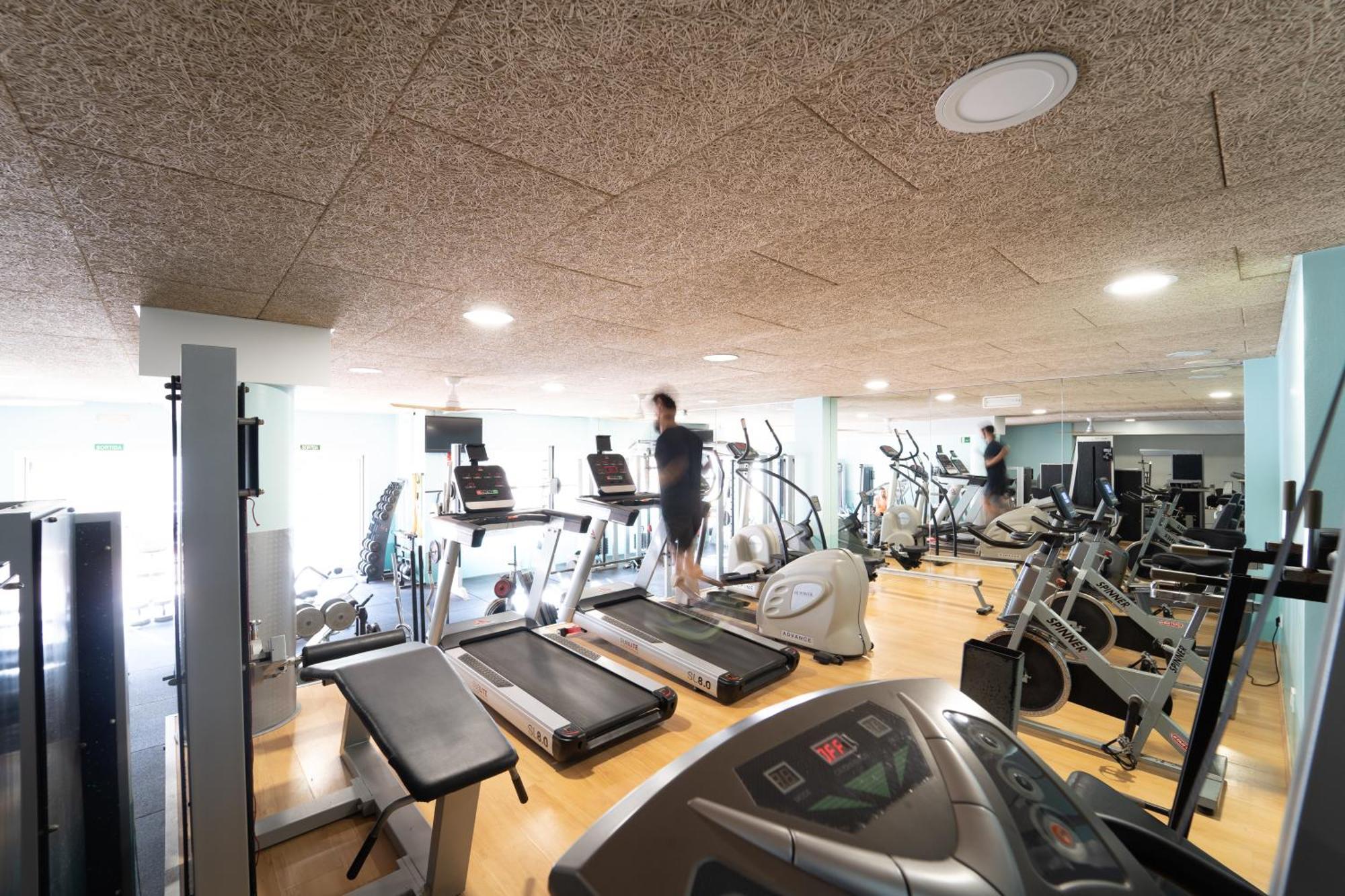 Hotel & Apartaments Thalassa Sport & Spa Росес Екстериор снимка