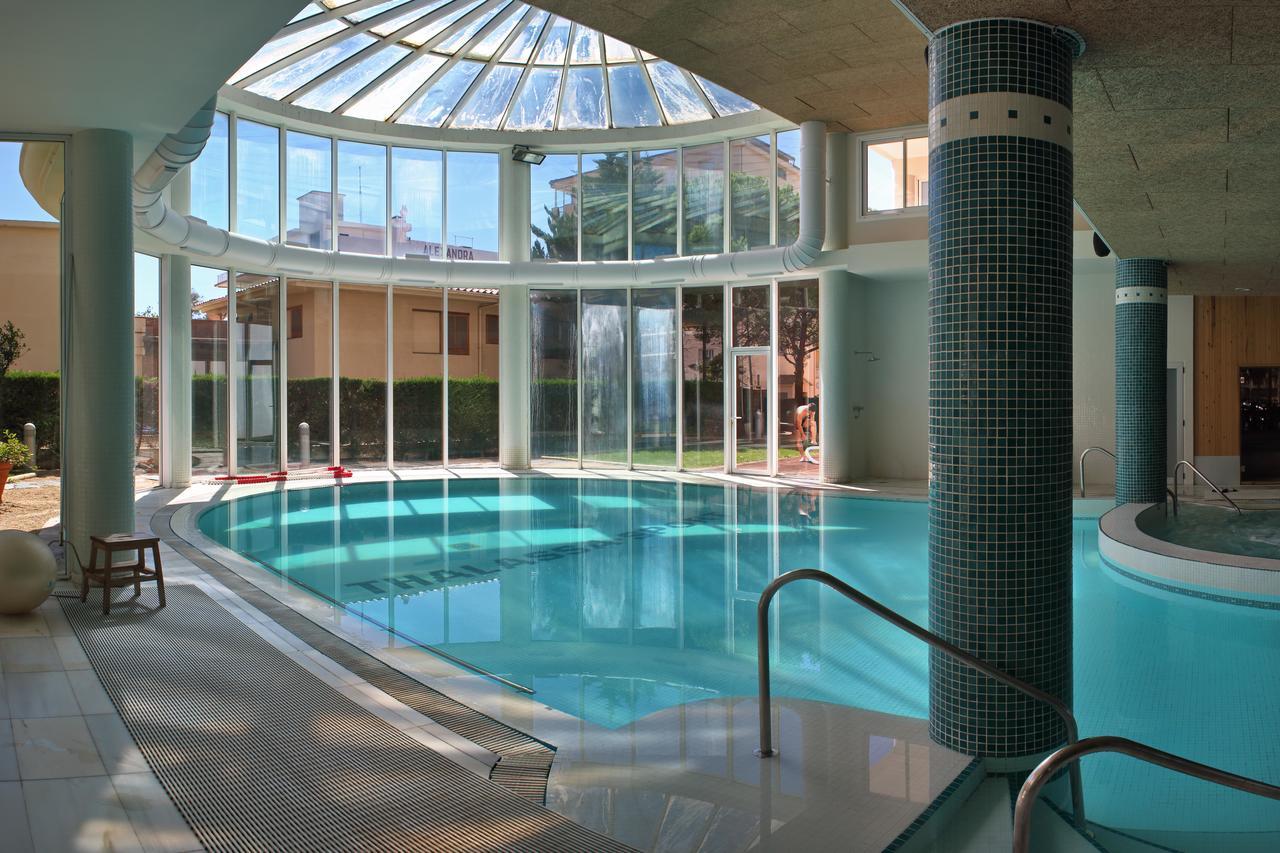 Hotel & Apartaments Thalassa Sport & Spa Росес Екстериор снимка